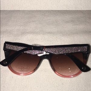 Jessica Simpson Accessories - Jesssica Simpson Sunglasses Jessica Simpson Accessories - Jesssica Simpson Sunglasses